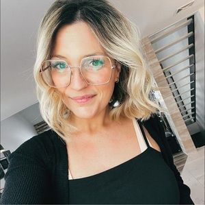 Meet your Posher, Marie-christine